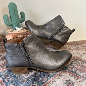 Lucky Brand Basel Metallic Washed Metallic Leather Side Zip Ankle Boots Booties